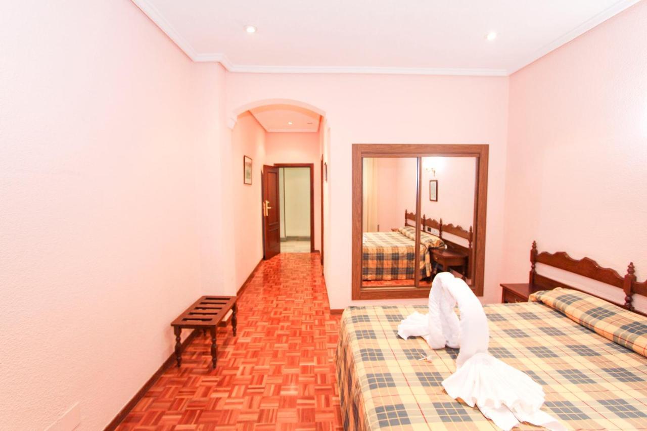 Hotel Castellano Centro Саламанка Экстерьер фото